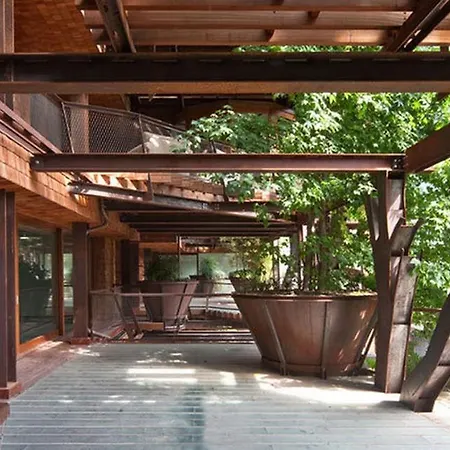 25 Verde Treehouse Apartment