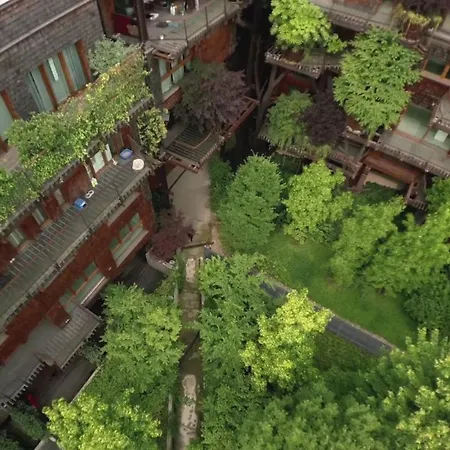 25 Verde Treehouse Apartment